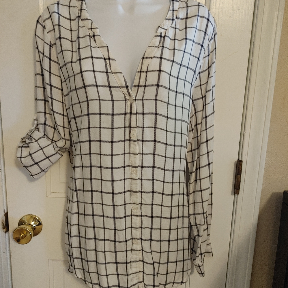 White and black V neck button down blouse